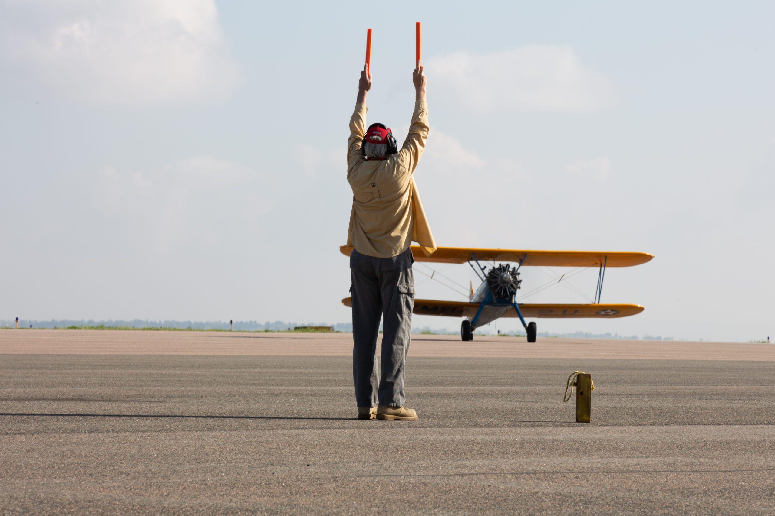 密歇根州立大学丹佛 alum Scott McMillan leads the efforts in raising money and awareness for the Help Colorado Now program through a Flyover Fundraising Parade and Aerial Salute to essential workers on Thursday, 5月14日, 2020. The squadron of planes took off from Rocky Mountain Metro Airport in Broomfield and looped the 丹佛 Metro Area Front Range, 从朗蒙特到城堡岩, as both a salute to essential workers and a fundraising awareness platform for the Colorado COVID Relief Fund.